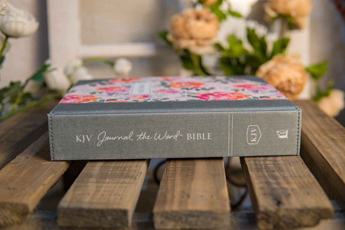 KJV White Floral Journal Bible